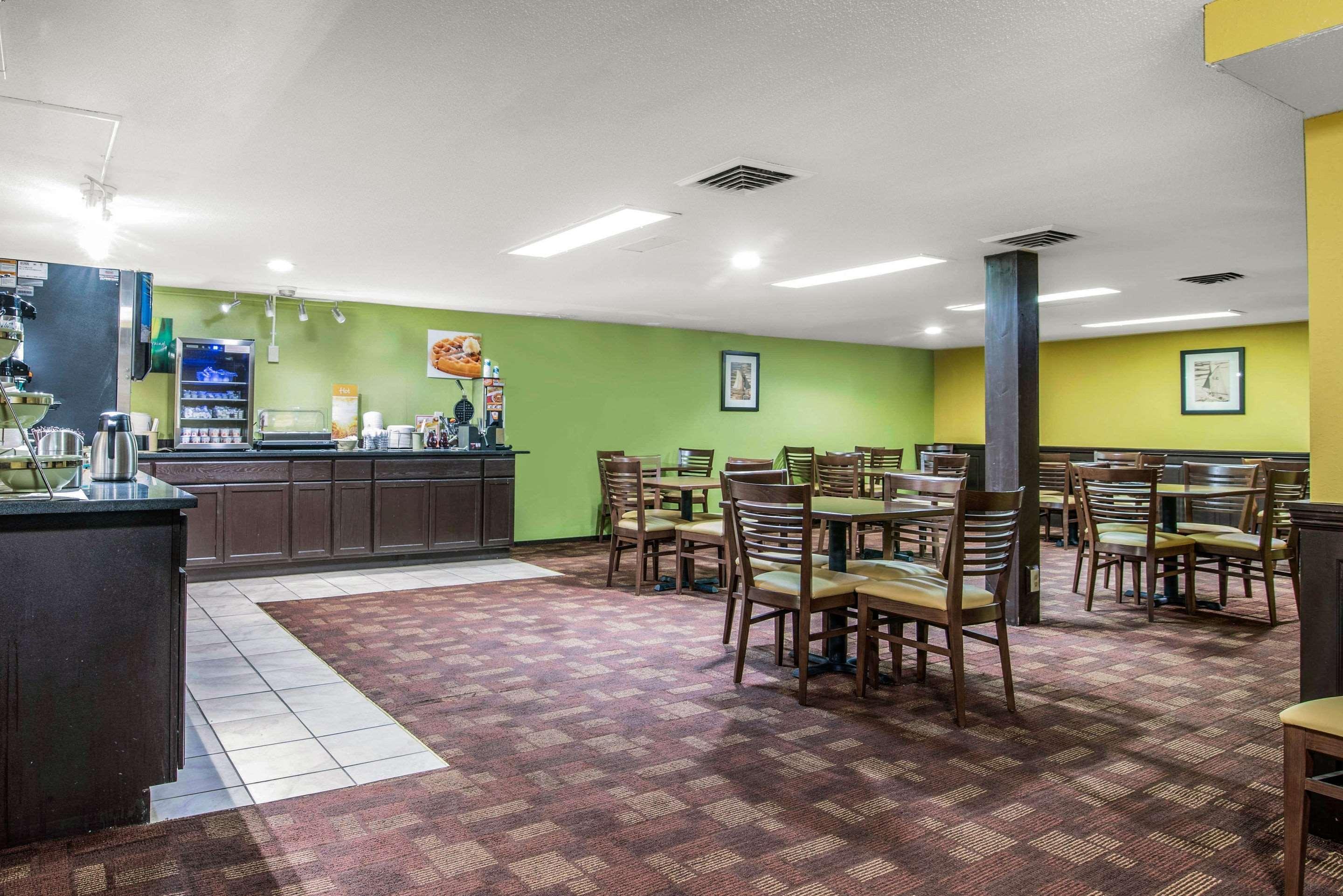 Quality Inn Barre-Montpelier Exterior photo