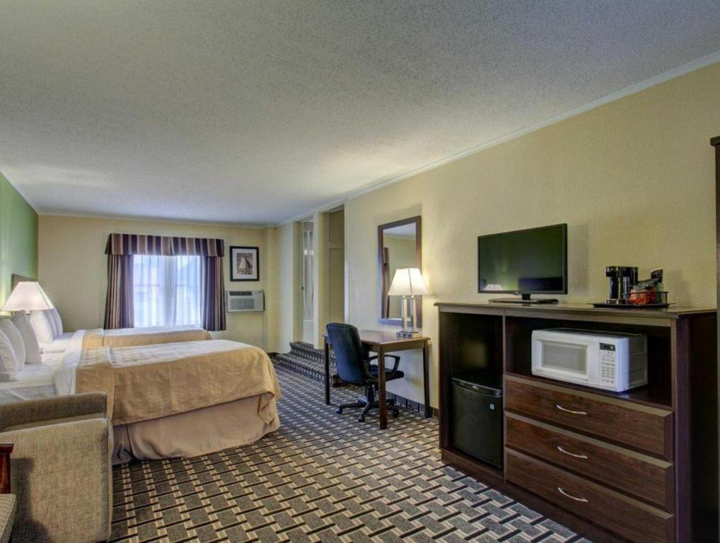 Quality Inn Barre-Montpelier Exterior photo