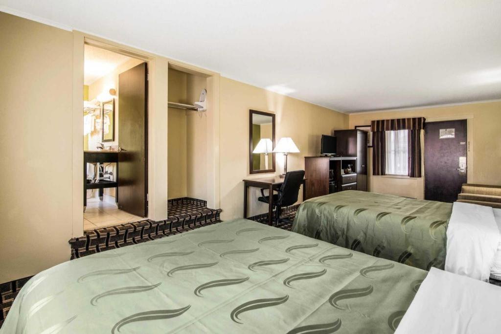 Quality Inn Barre-Montpelier Exterior photo