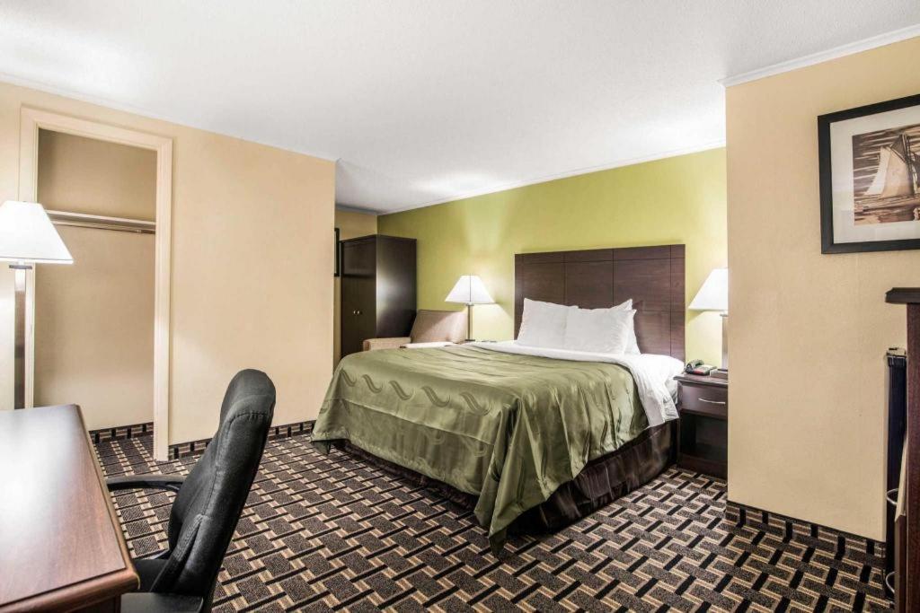 Quality Inn Barre-Montpelier Exterior photo