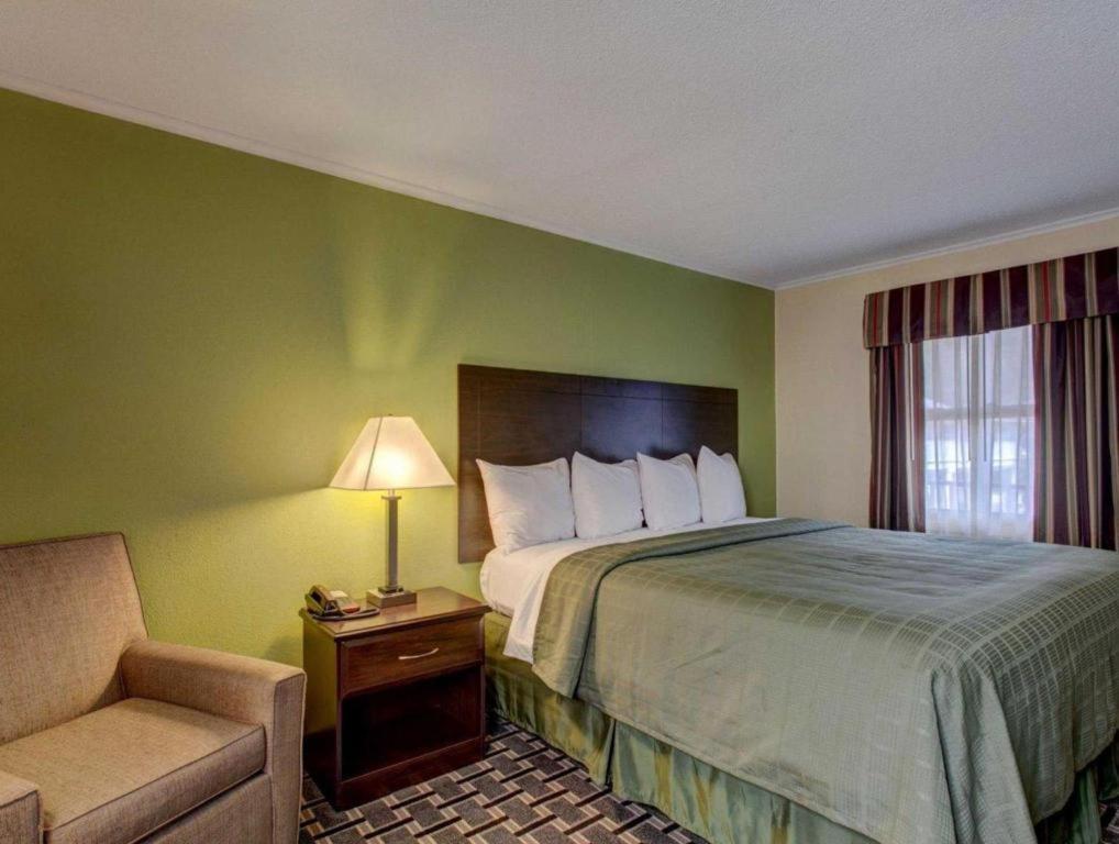 Quality Inn Barre-Montpelier Exterior photo